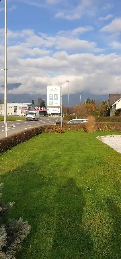 Bed & Breakfast Dezman Apartments & Rooms Kranj